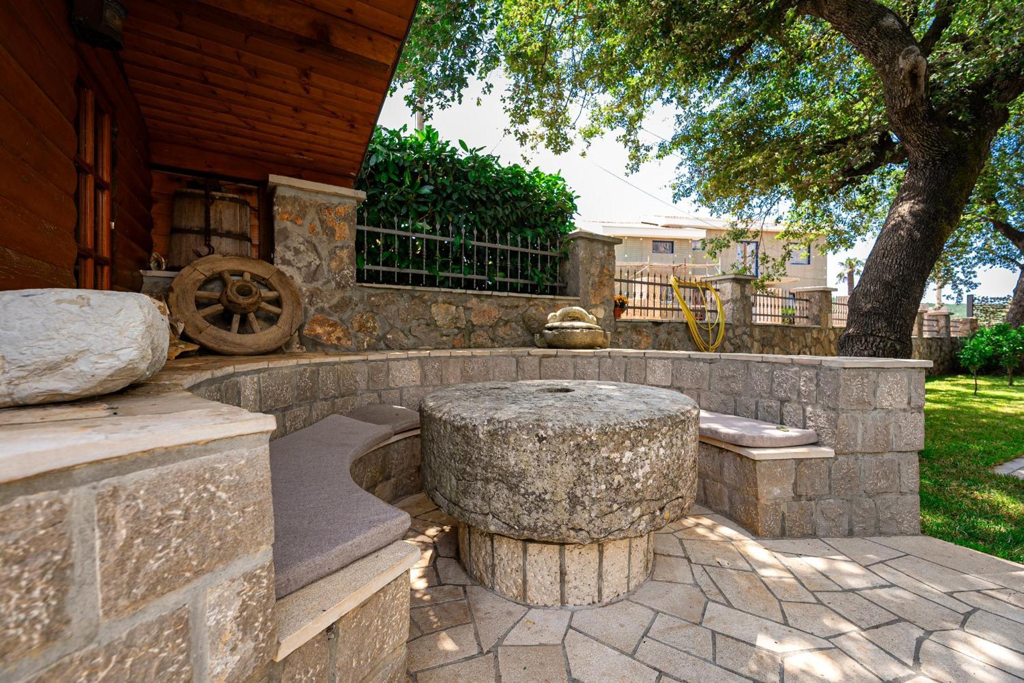 Villa Helena Kotor Exterior foto